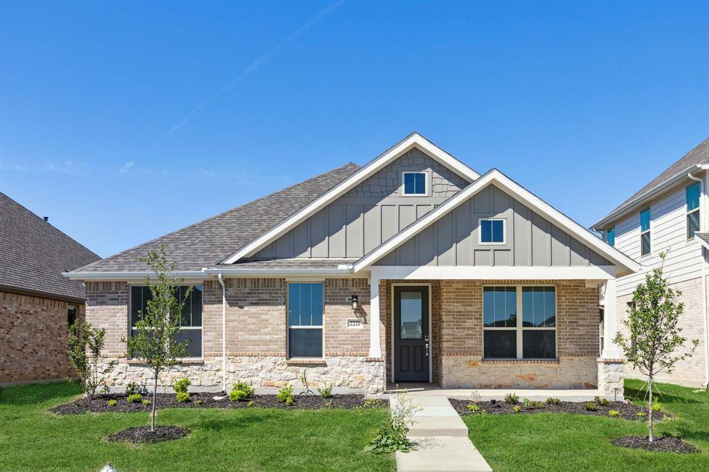 Waxahachie, TX 75165,2221 Glacier Drive