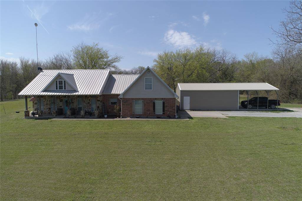 Bonham, TX 75418,502 Glen Meadows Drive