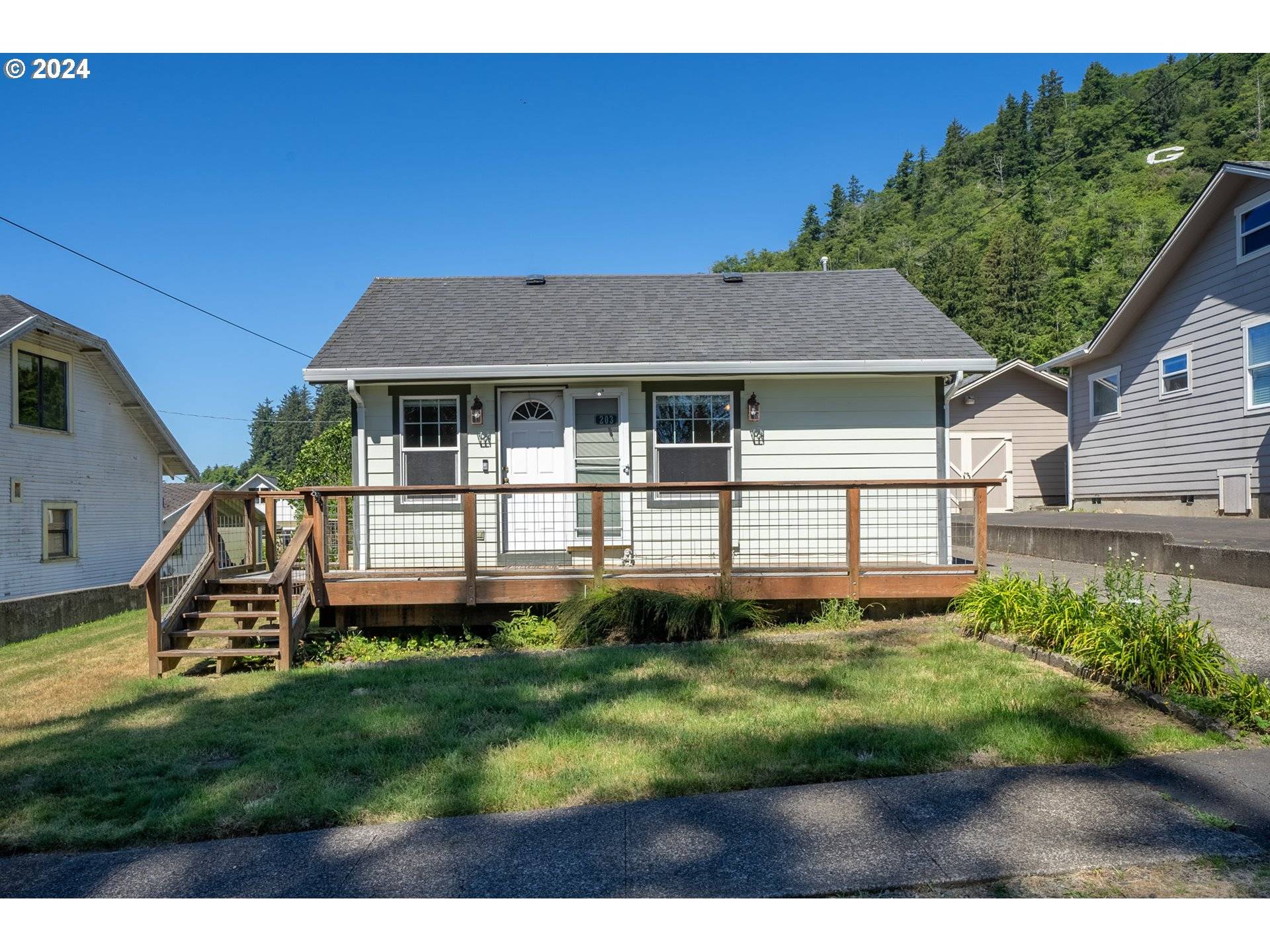 Garibaldi, OR 97118,203 8TH ST