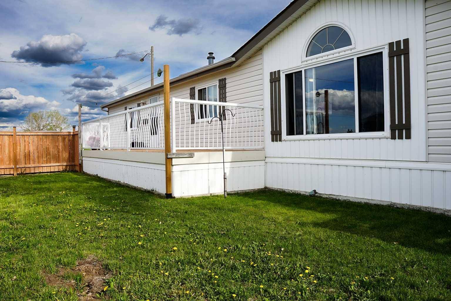 Redcliff, AB T0J 2P0,339 1 ST NE