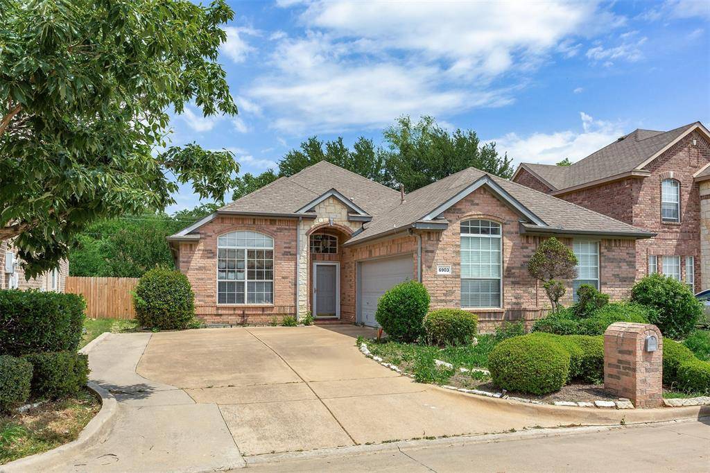 Arlington, TX 76016,6903 Shore Breeze Court