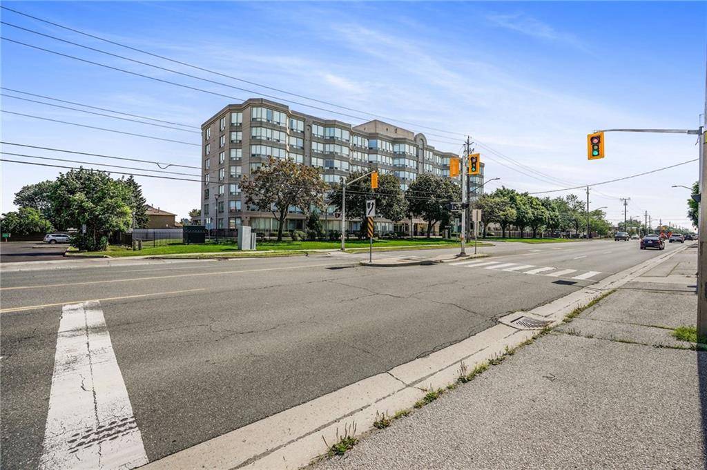 495 8 Highway #209, Stoney Creek, ON L8G 5E1