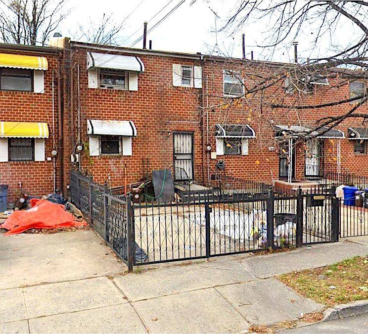 546 Powell ST, Brooklyn, NY 11212