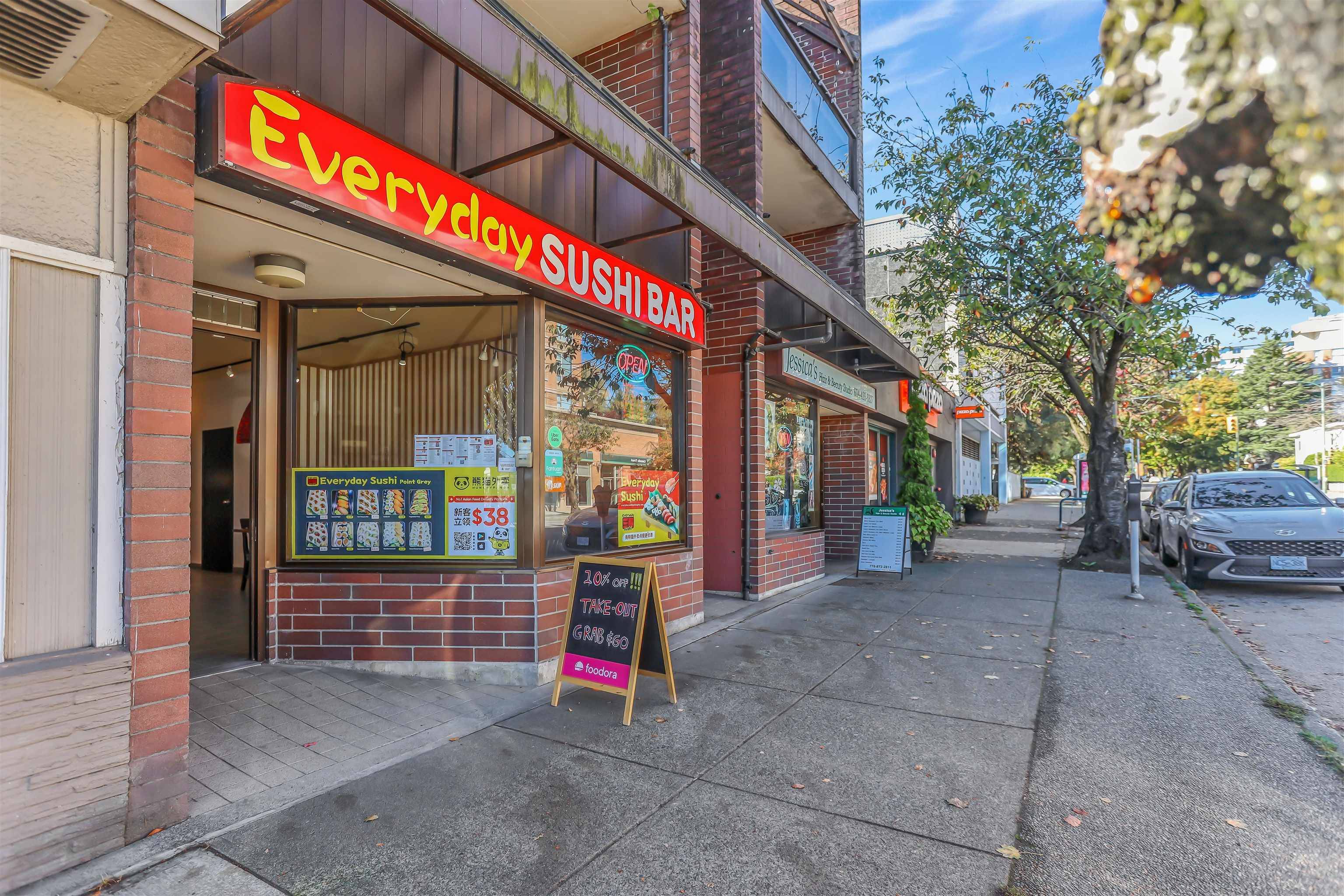 Vancouver, BC V6R 2J1,4572 W 10TH AVENUE