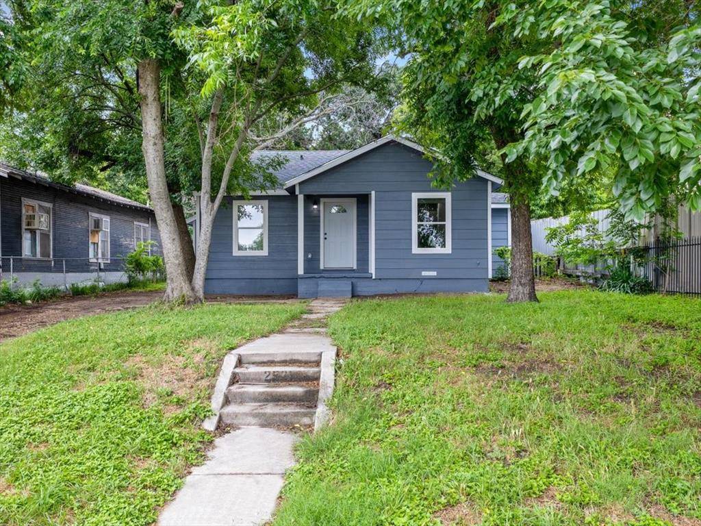 Fort Worth, TX 76106,2521 NW Loraine Street