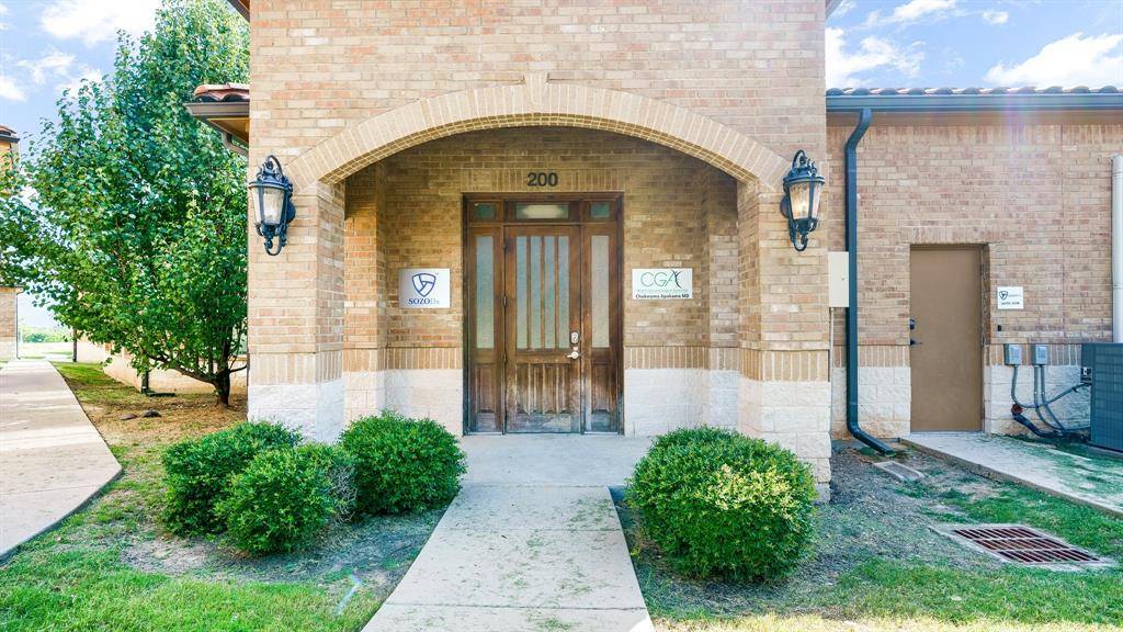 Plano, TX 75024,7711 San Jacinto Place #200-A