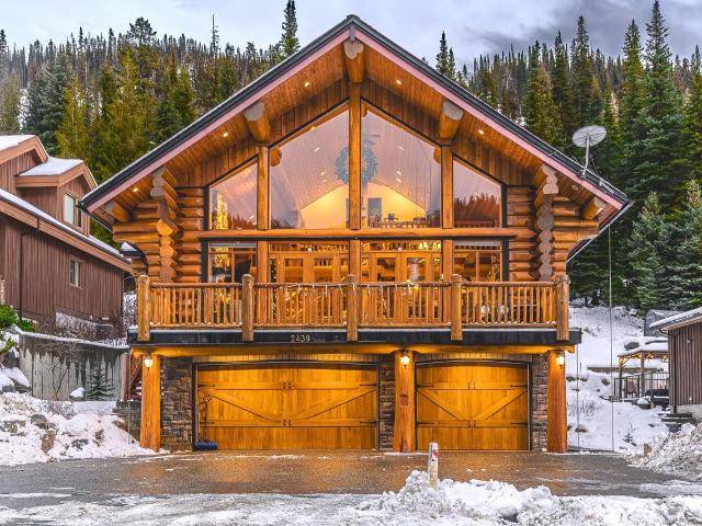 Kamloops, BC V0E 5N0,2439 FAIRWAYS DRIVE