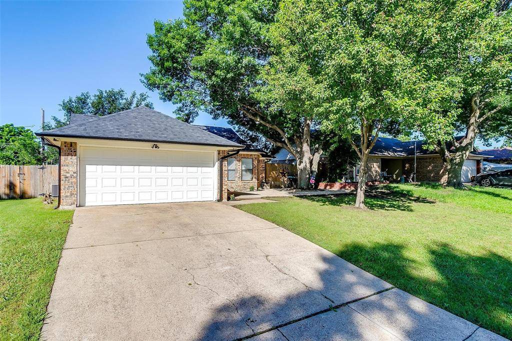 Burleson, TX 76028,757 Parkview Drive