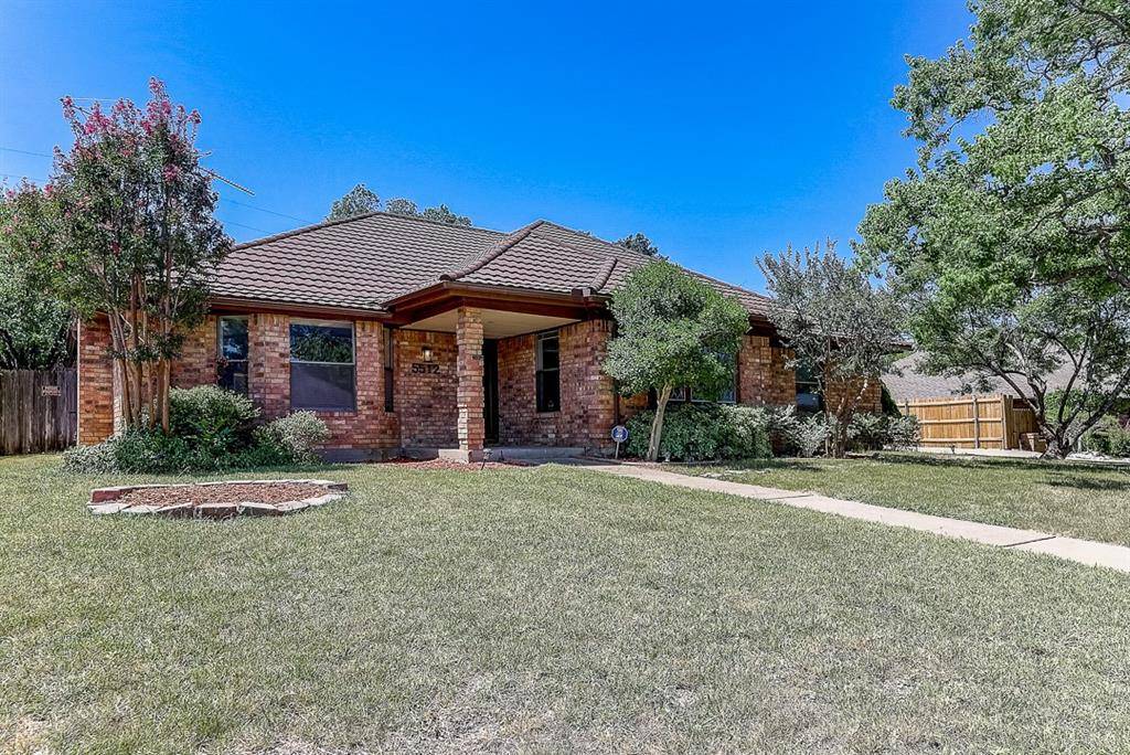 Fort Worth, TX 76112,5512 Aspen Lane