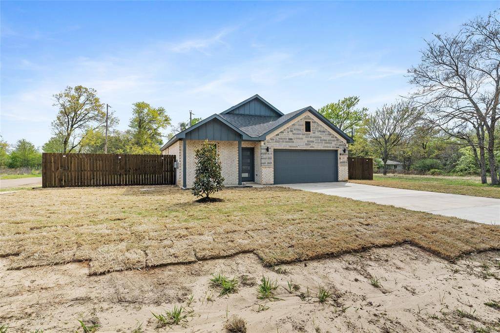 Gun Barrel City, TX 75156,203 Skiff Drive