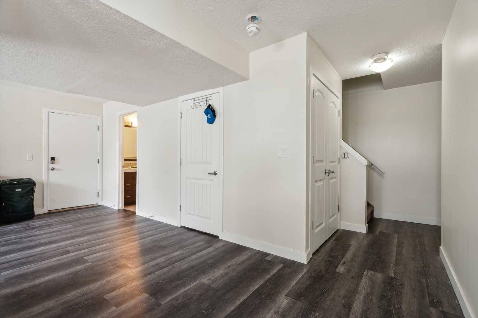 Calgary, AB T3R0R6,250 Sage Valley RD NW #1701