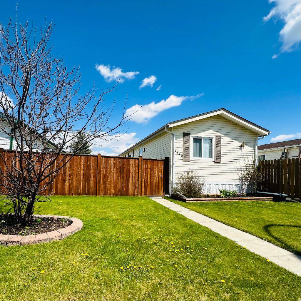 Rocky Mountain House, AB T4T 1N9,4440 59 ST