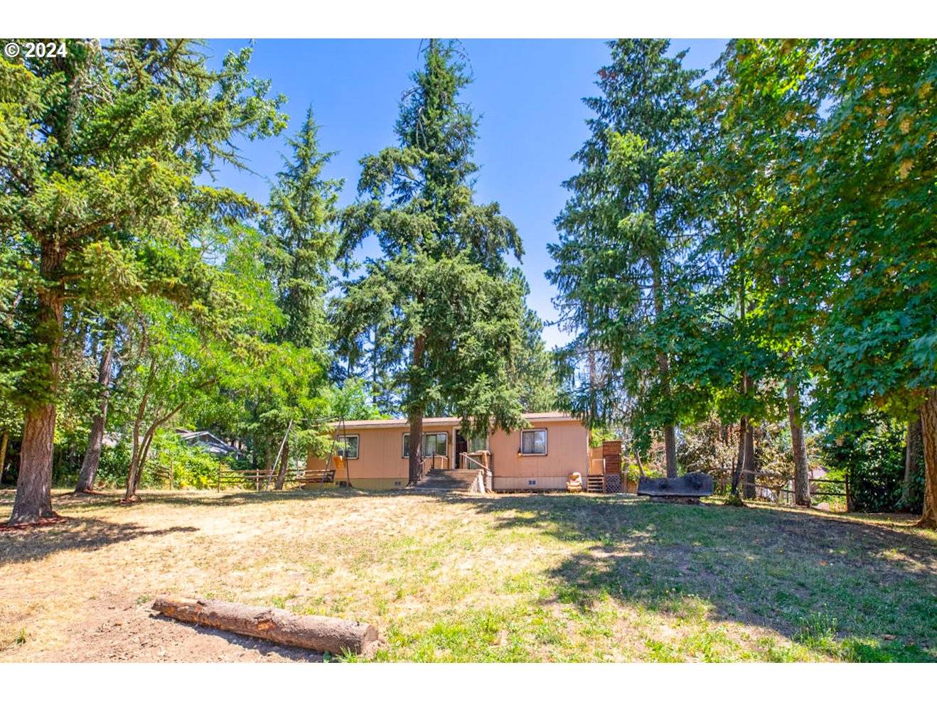 Eugene, OR 97405,1345 CREST DR