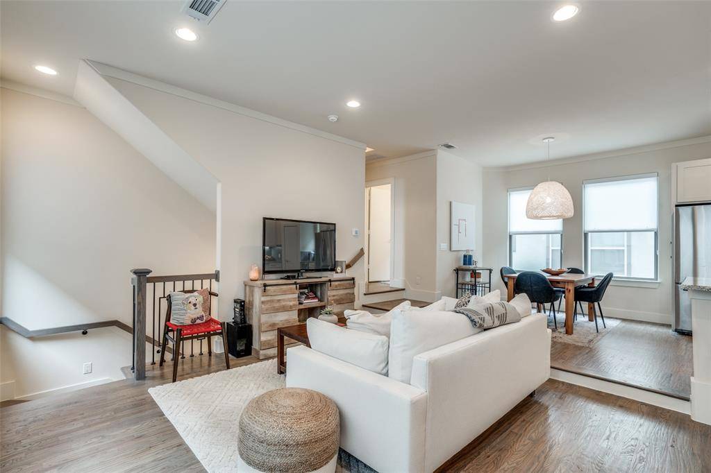 Dallas, TX 75206,5905 Ross Avenue #3