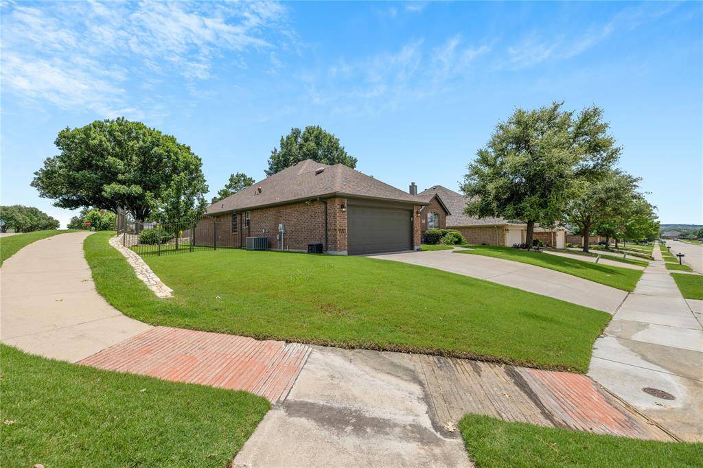 Burleson, TX 76028,927 White Marlin Drive