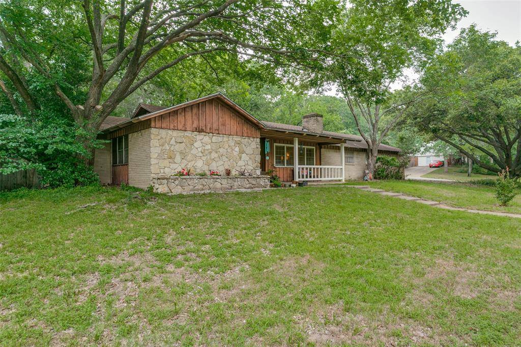 Bedford, TX 76022,921 Circle Lane