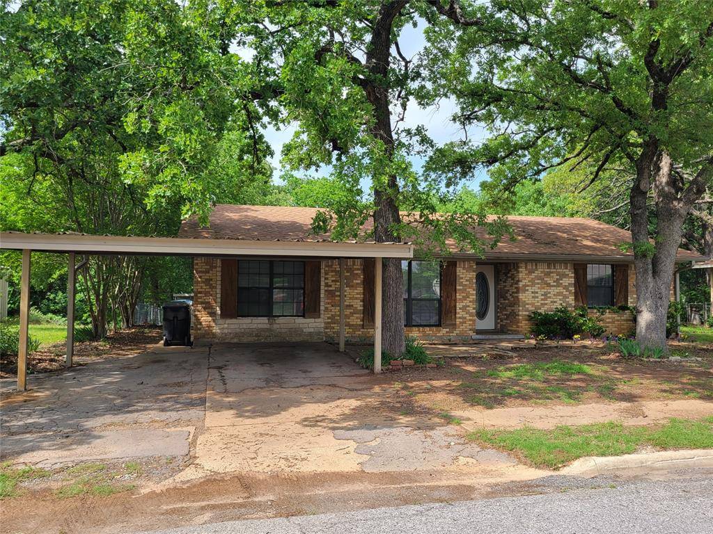 Denison, TX 75021,521 Forrest Lane