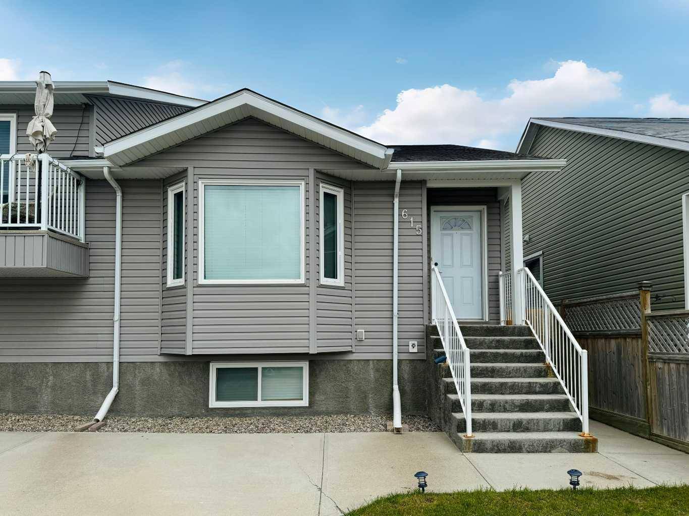 Lethbridge, AB T1H 2L6,615 12B ST N