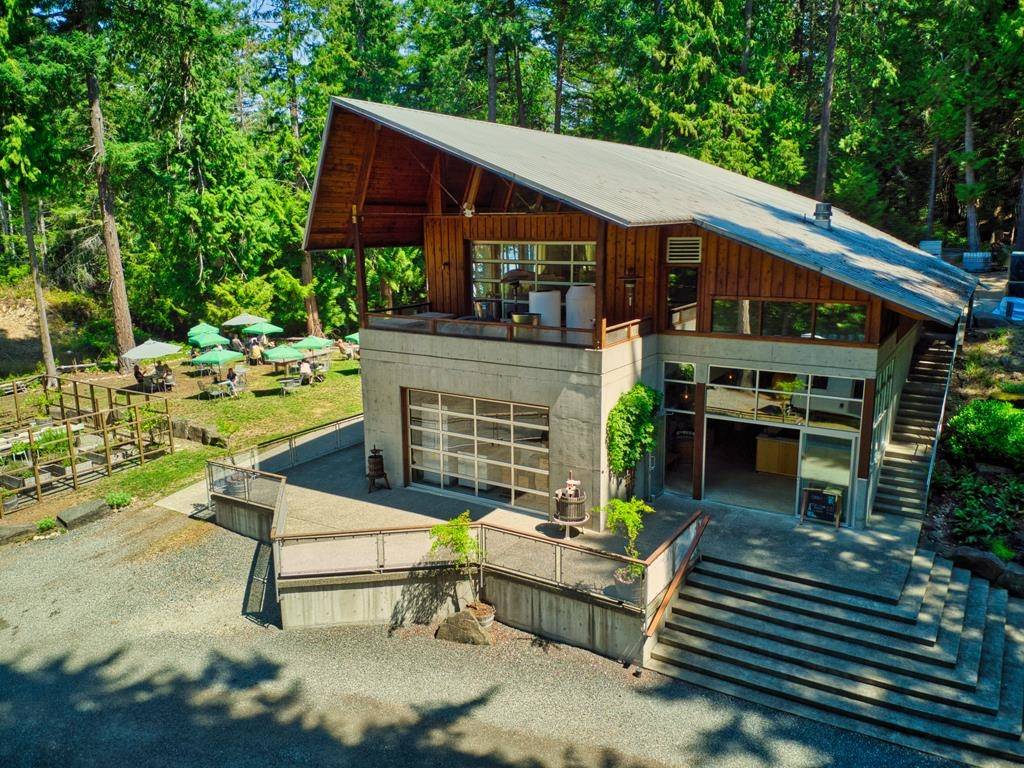 Pender Island, BC V0N 2M1,6621 HARBOUR HILL DRIVE