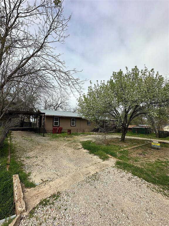 Quinlan, TX 75474,517 Post Oak Road