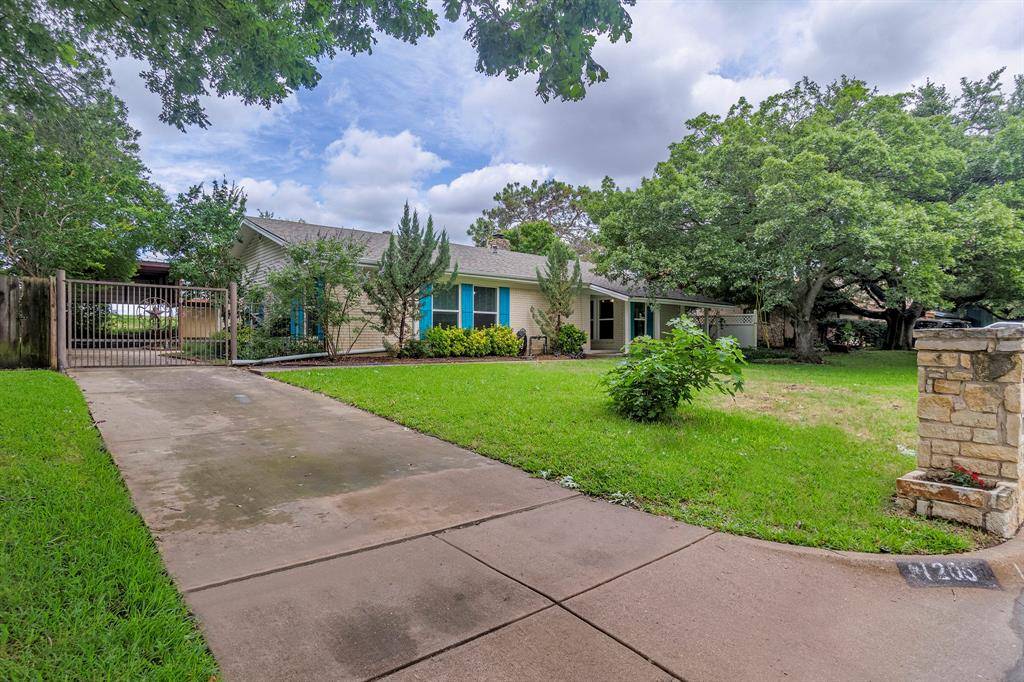 Benbrook, TX 76126,1206 Mildred Lane