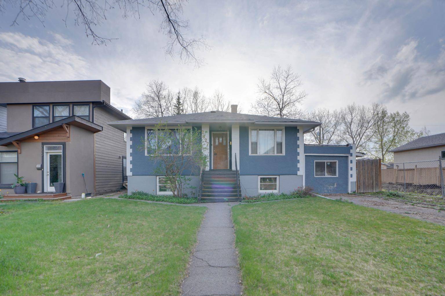 Calgary, AB T3E2C8,2827 26A ST SW