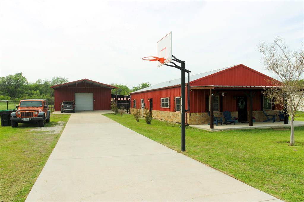 Springtown, TX 76082,123 Clay Court