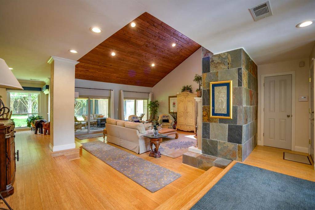Dallas, TX 75240,13408 Peyton Drive