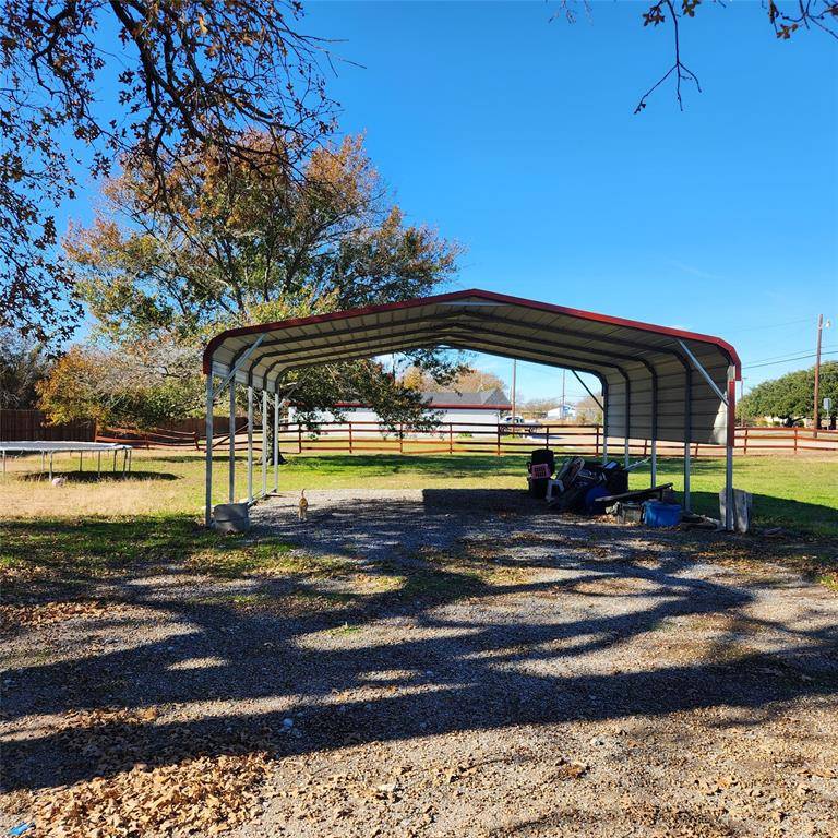 West Tawakoni, TX 75474,245 W State Highway 276