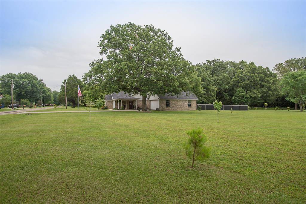 Trinidad, TX 75163,208 Indian Blanket Lane