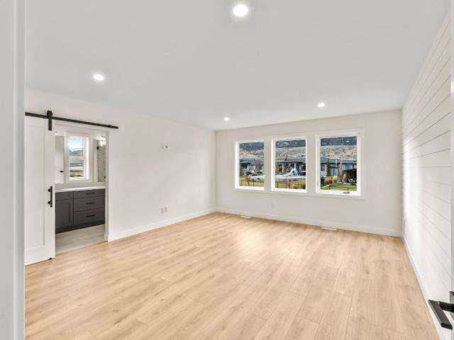 Kamloops, BC V1S 0B3,331 RUE CHEVAL NOIR