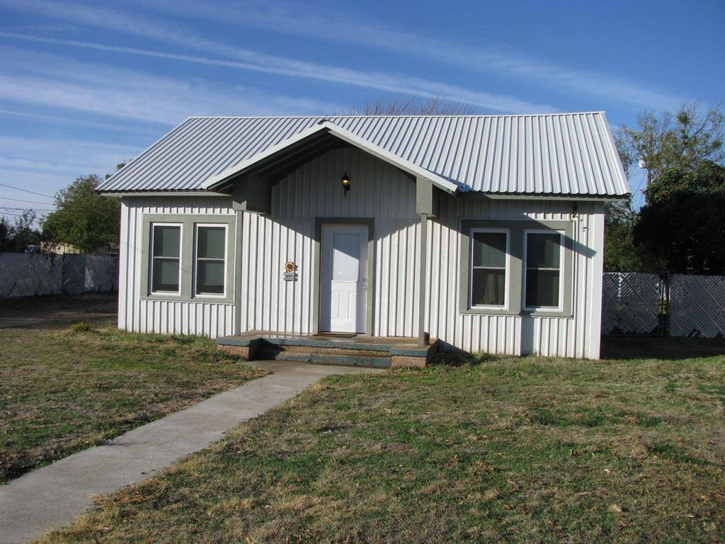 Goldthwaite, TX 76844,905 Hutchings Street