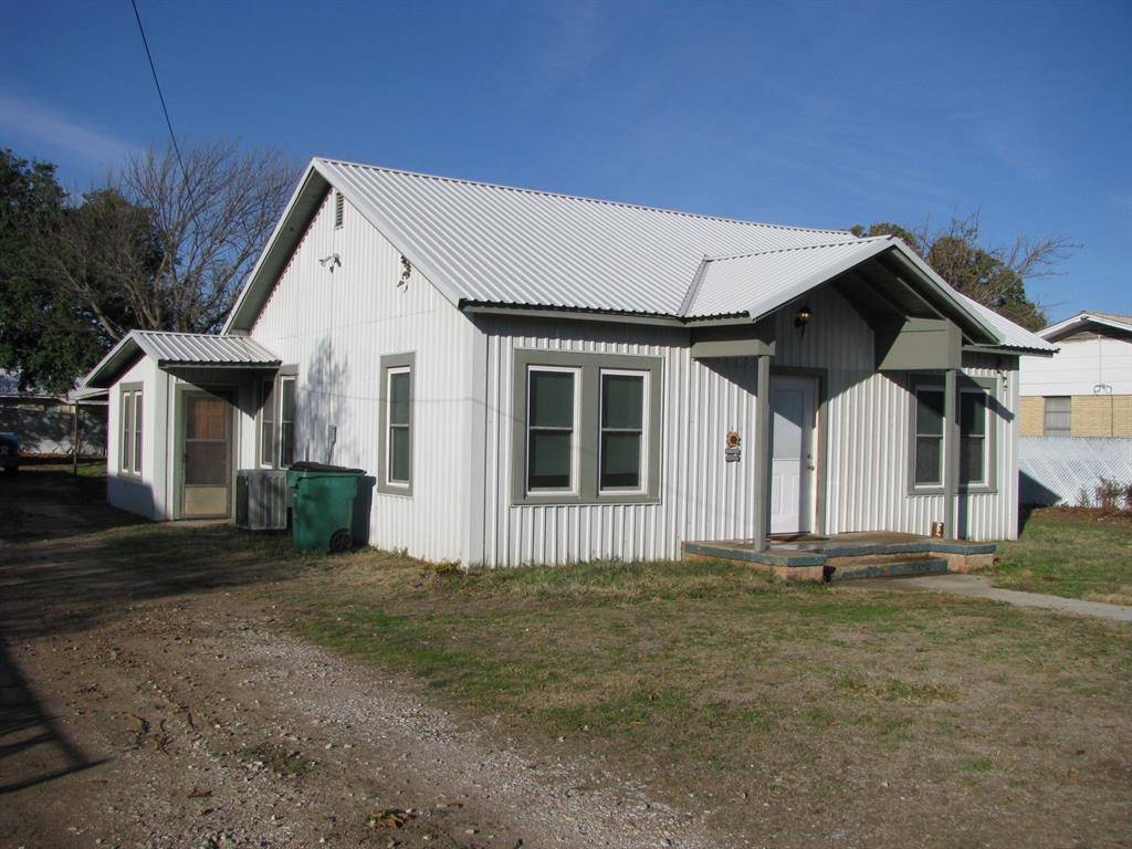 Goldthwaite, TX 76844,905 Hutchings Street