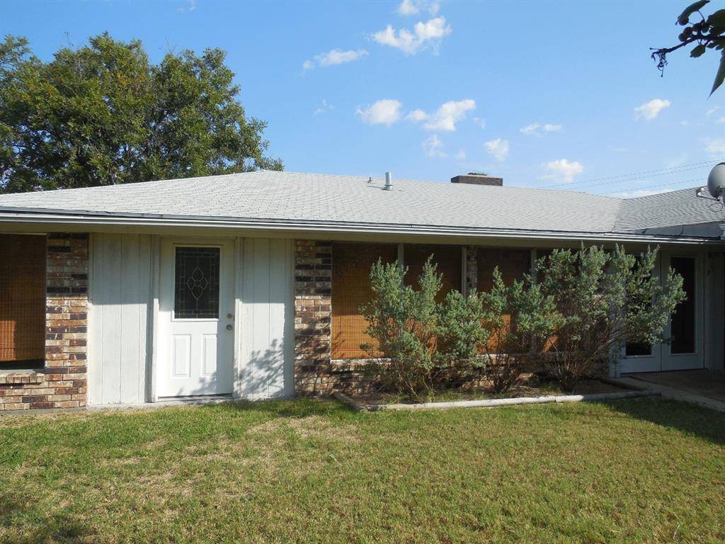 Ranger, TX 76470,1409 W Loop 254