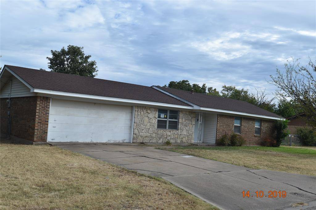 Mineral Wells, TX 76067,1703 SE 11th Street