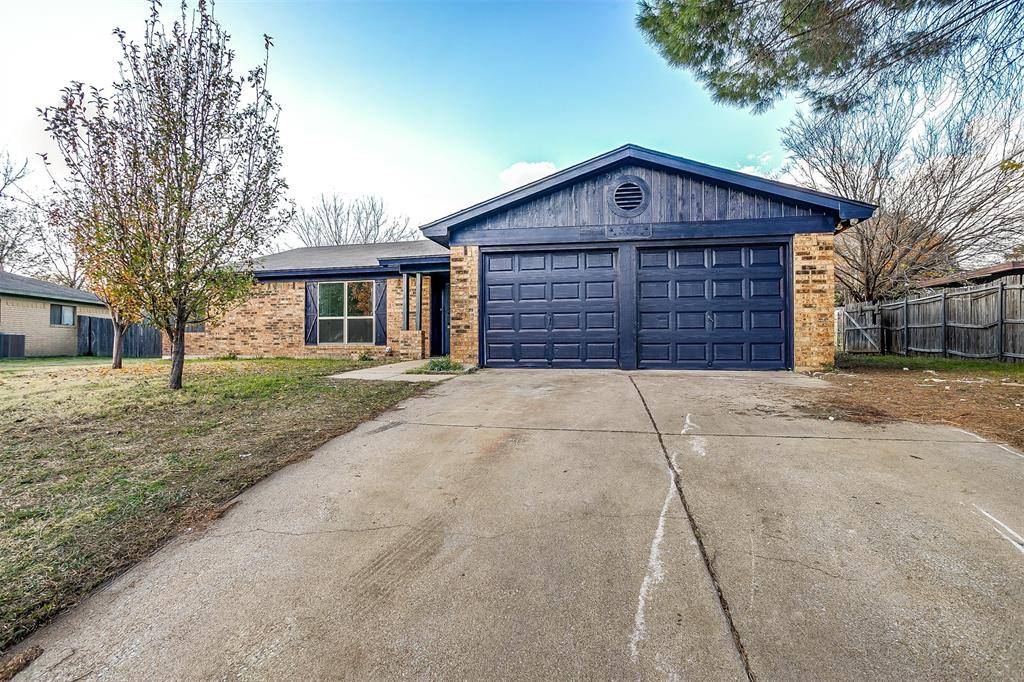 Burleson, TX 76028,358 SW Rand