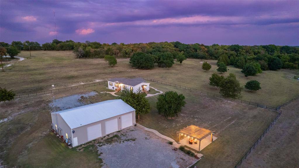 Whitewright, TX 75491,5054 Rose Hill Road