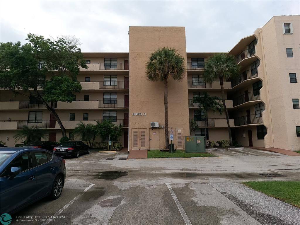 Pompano Beach, FL 33064,3450 BLUE LAKE DR  #104