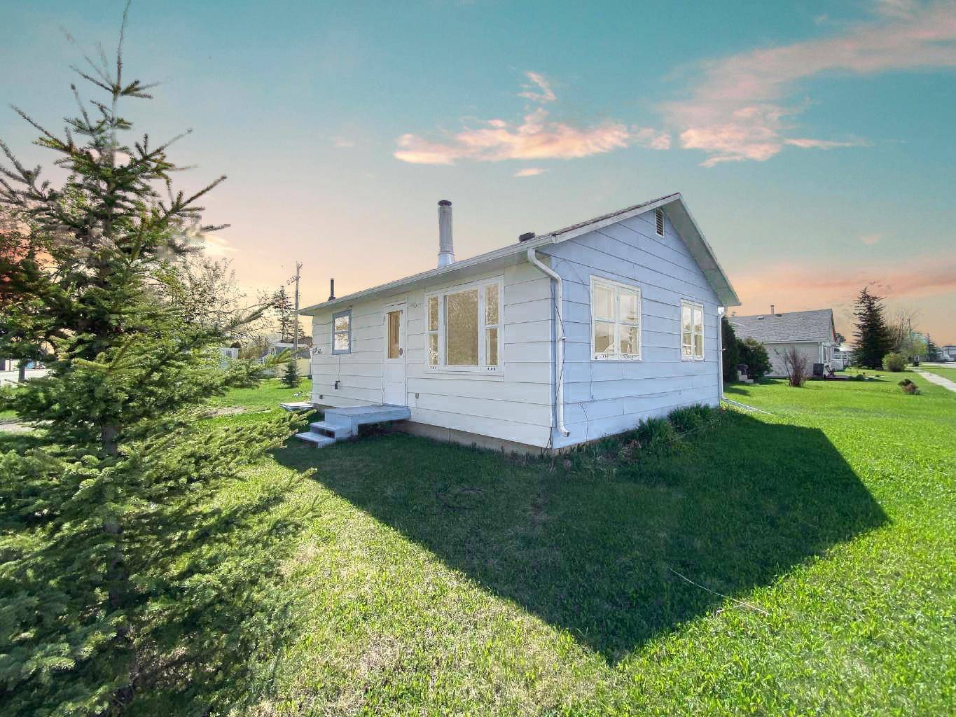 Rycroft, AB T0H3A0,5115 47 AVE