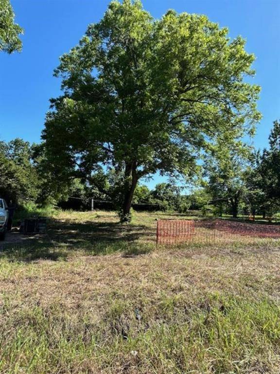 Whitewright, TX 75491,401 W Spruce Street