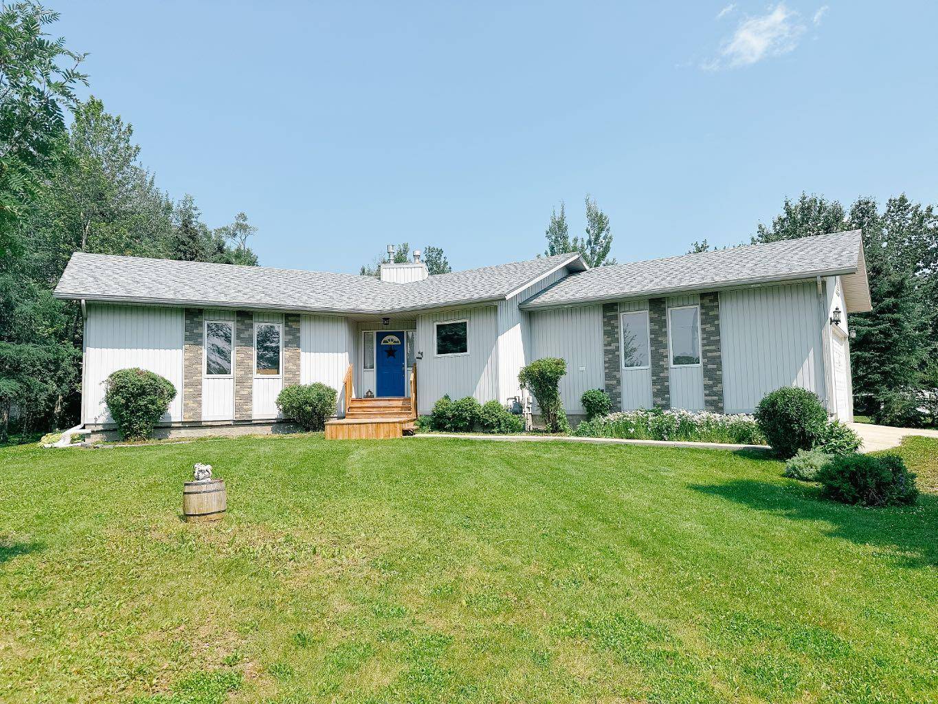 Rocky Mountain House, AB T4T 1V5,5511 38 ST