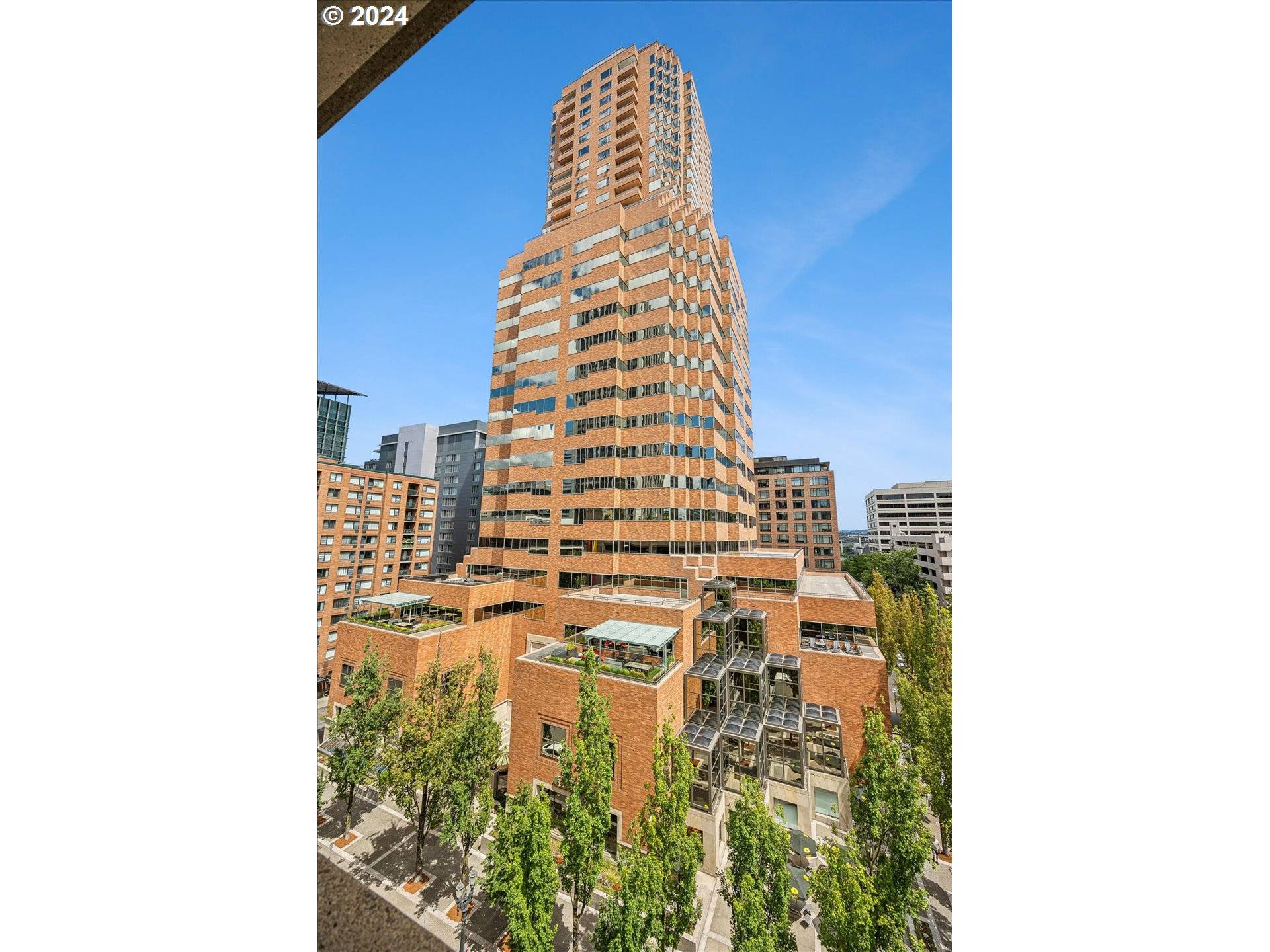 Portland, OR 97201,1414 SW 3RD AVE #2802