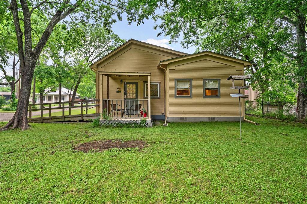 Teague, TX 75860,712 Oak Street