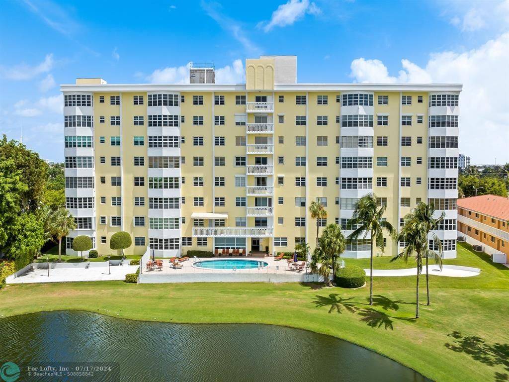 Fort Lauderdale, FL 33308,2500 NE 48th Ln  #807