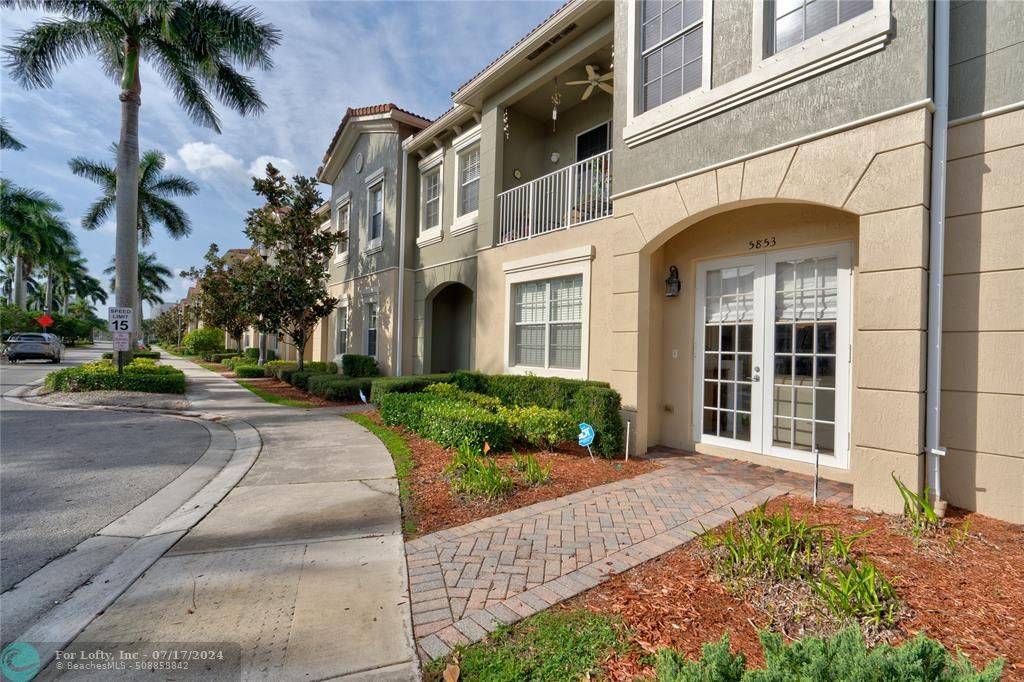 Tamarac, FL 33321,5853 Hampton Hills Blvd  #5853