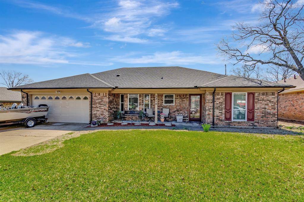 Arlington, TX 76017,5214 Rustle Leaf Drive