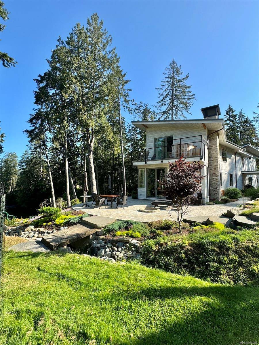 Salt Spring, BC V8K 1E7,820 Sunset Dr