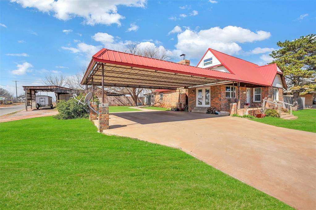 Sayre, OK 73662,901 N 4th Street