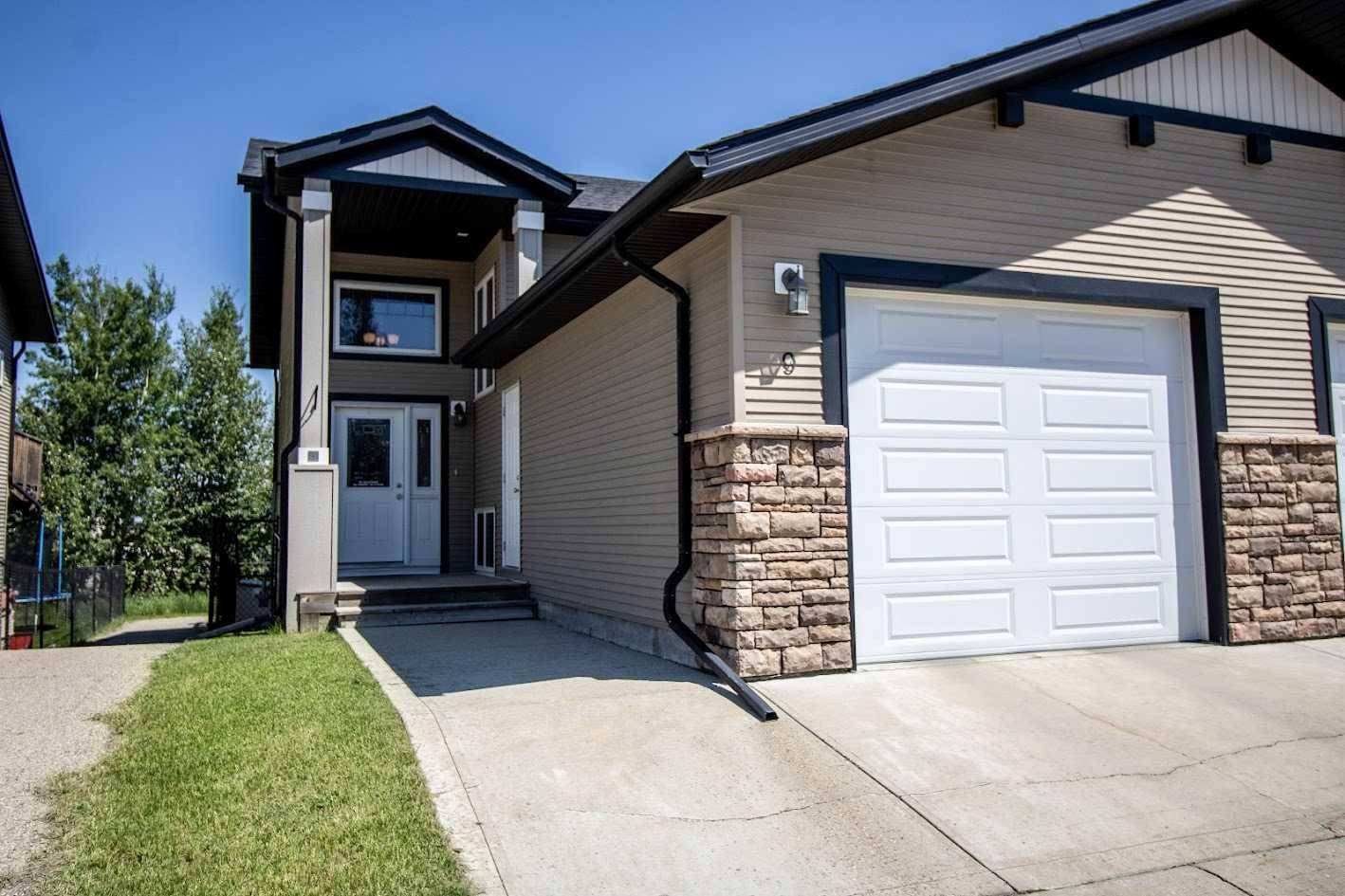 Lacombe, AB t4L0g1,4546 Iron Wolf Place #unit 9