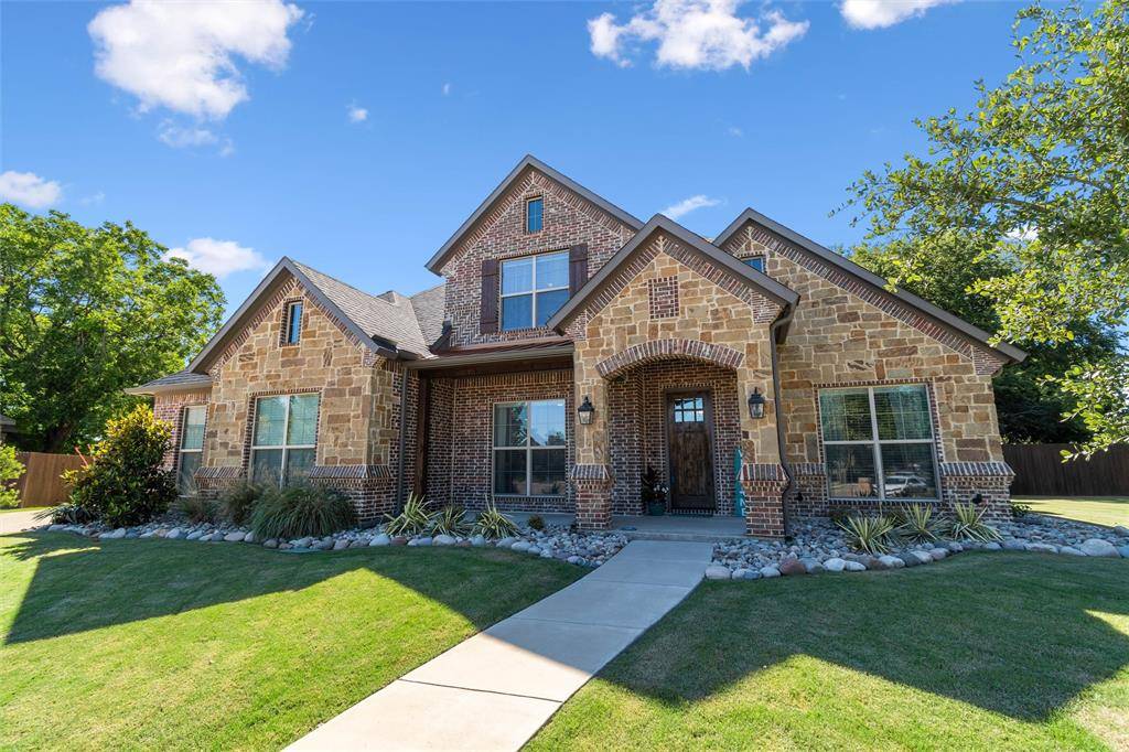 Waxahachie, TX 75165,105 Water Garden Drive